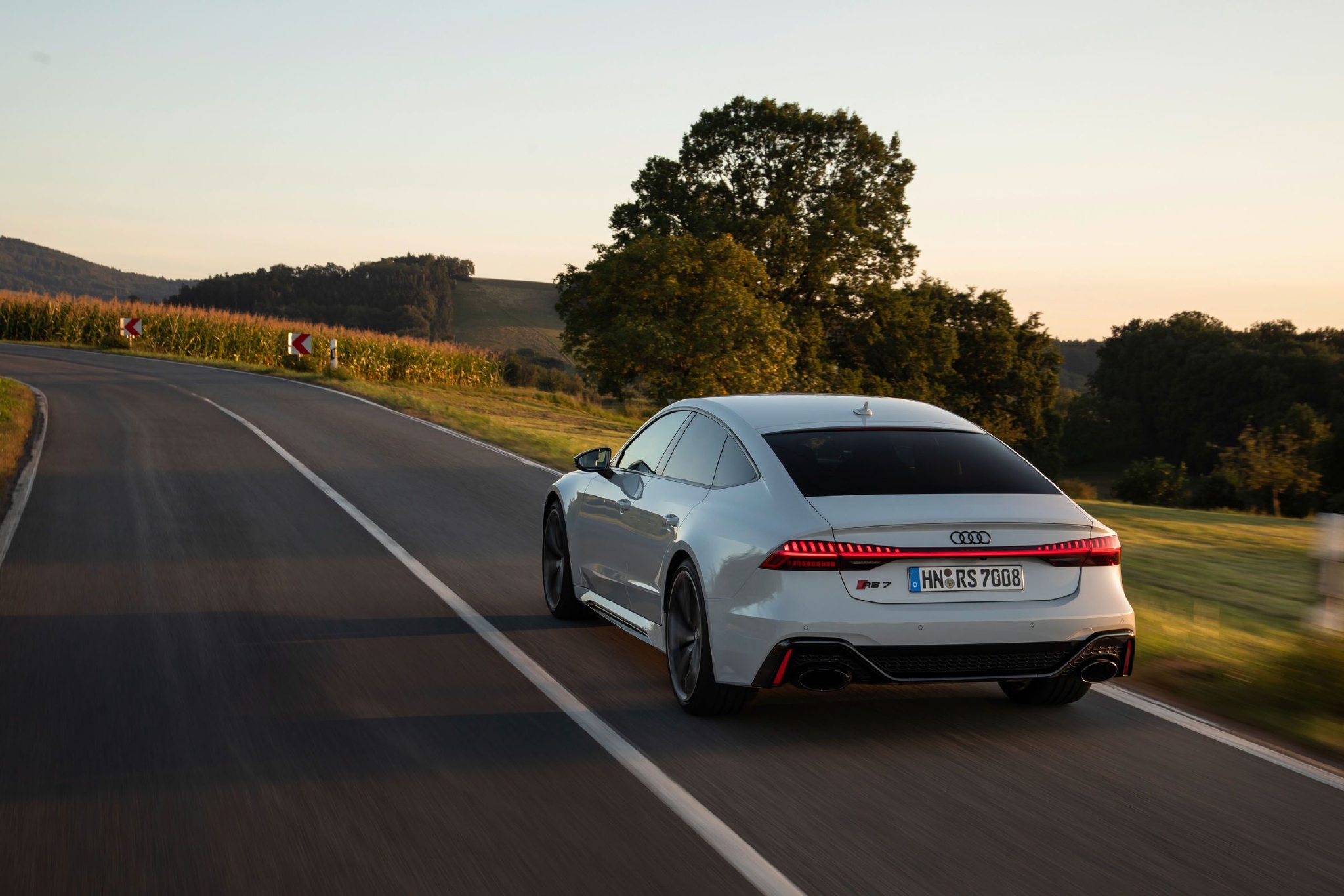 打造精英个性座驾全新奥迪rs7sportback不容小觑