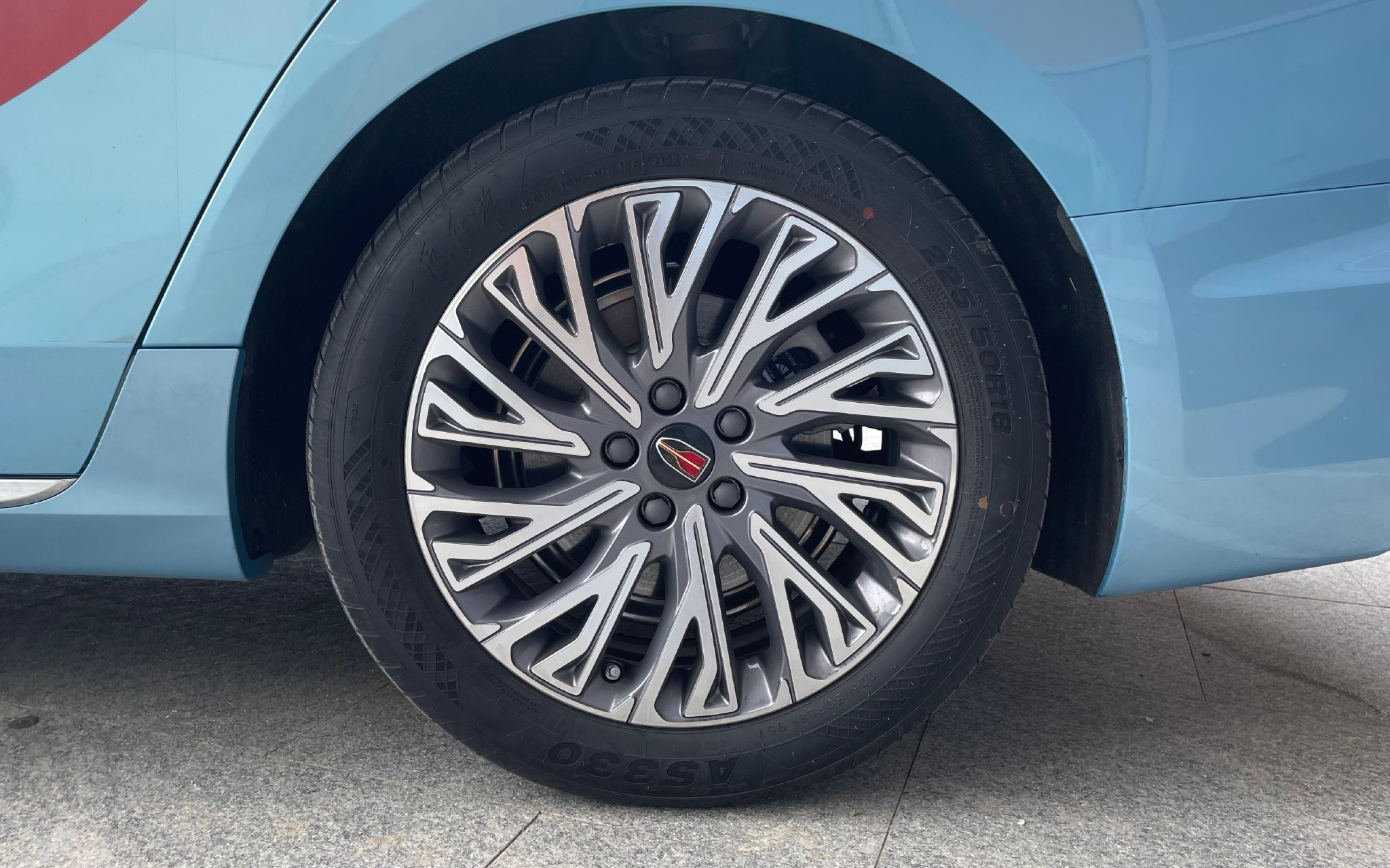 98万元起,红旗h5能否赢得年轻用户 ?|红旗h5|15-20万|红旗_新浪新闻