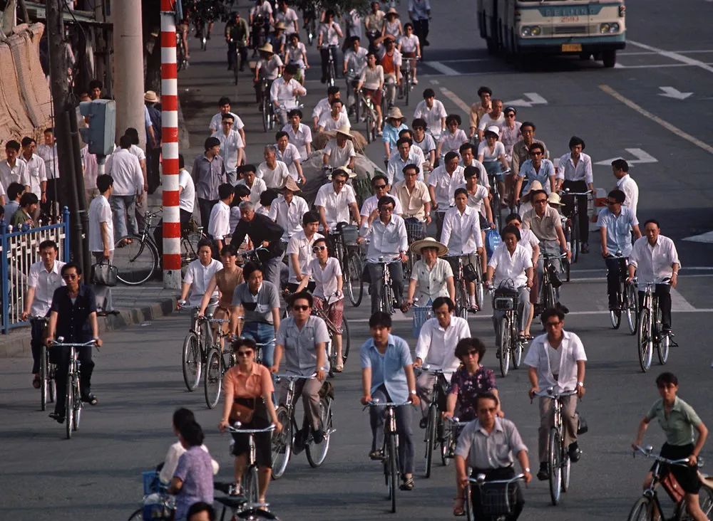 80年代的中国街头__财经头条