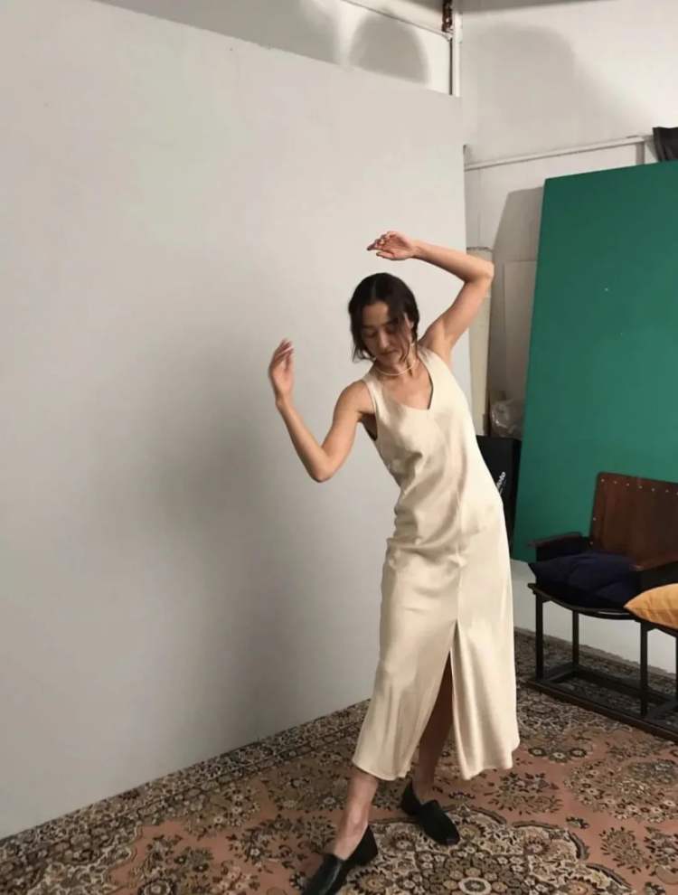 淡颜氛围感，靠的就是没欲望休闲区蓝鸢梦想 - Www.slyday.coM