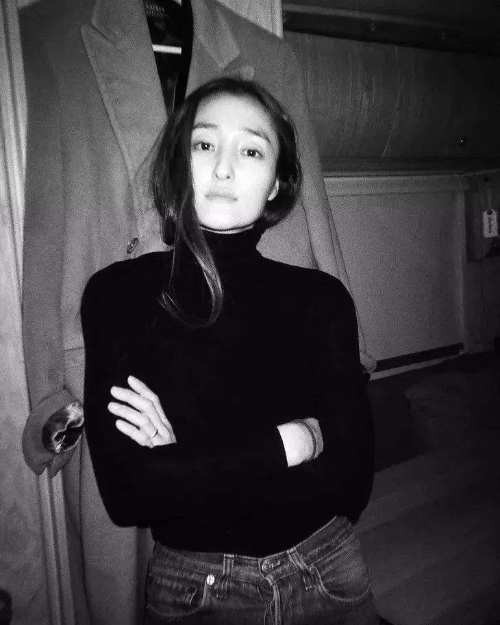 淡颜氛围感，靠的就是没欲望休闲区蓝鸢梦想 - Www.slyday.coM