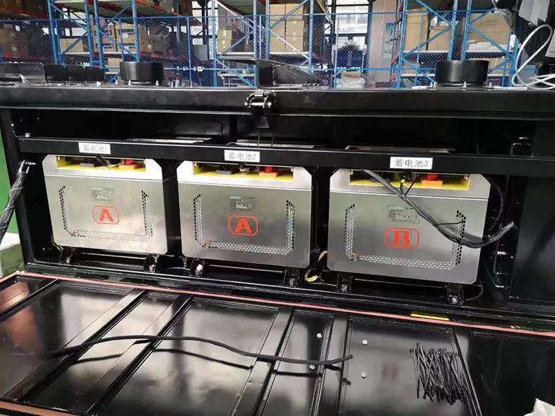 则由储氢合金支撑,属于相对稳定的材料,水系电解液有良好的阻燃性能