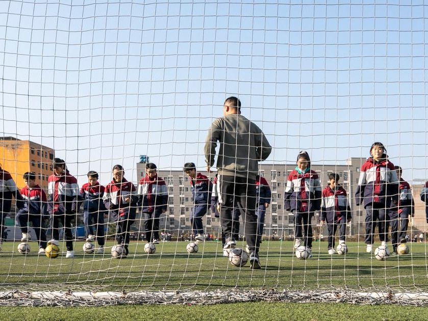 四百余字提案，亿万学生体质！补齐体育教师难在哪儿？