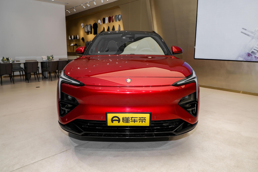 图解恒大汽车恒驰5内饰三联屏续航602km值不值得买