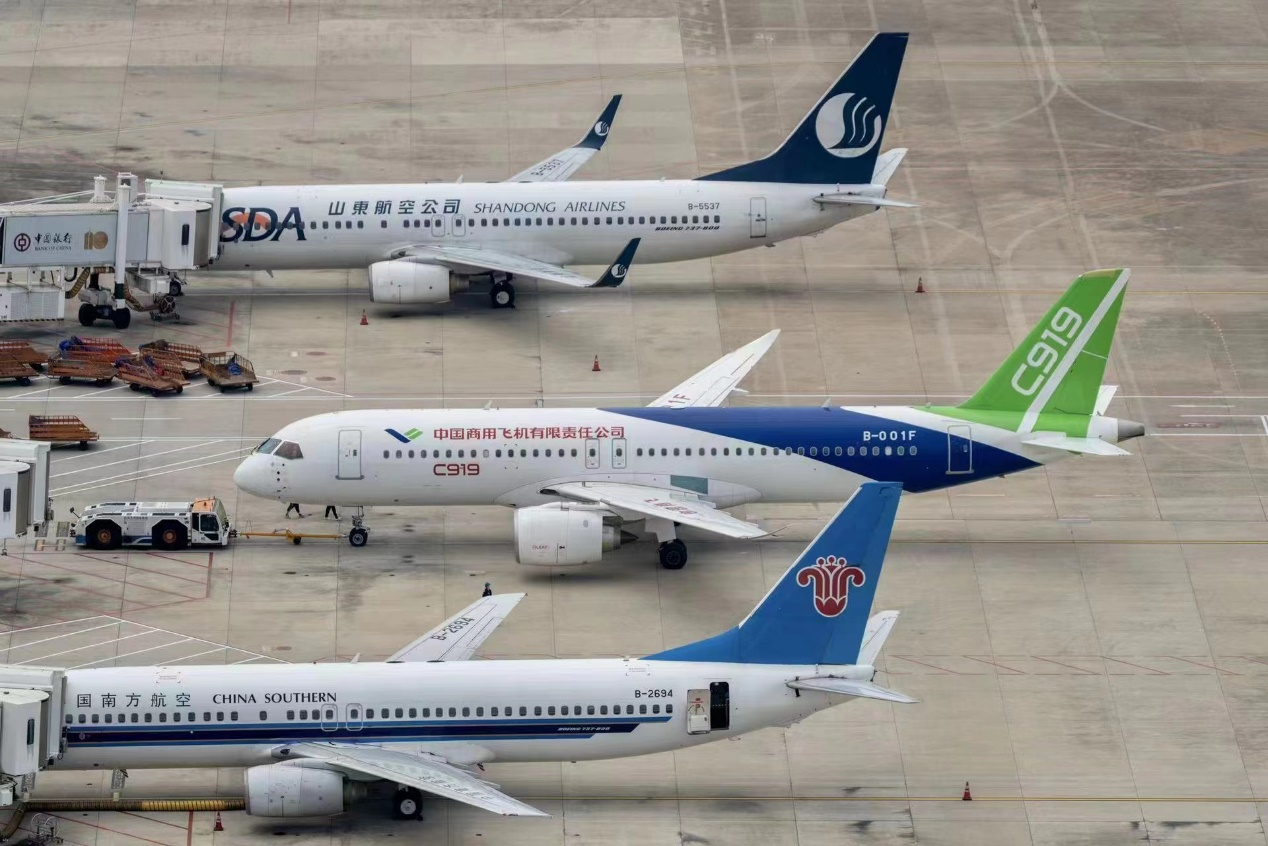 而在7月初,C919已经造访全国主要机场进行航线验证飞行,让全国航空爱好者大饱眼福