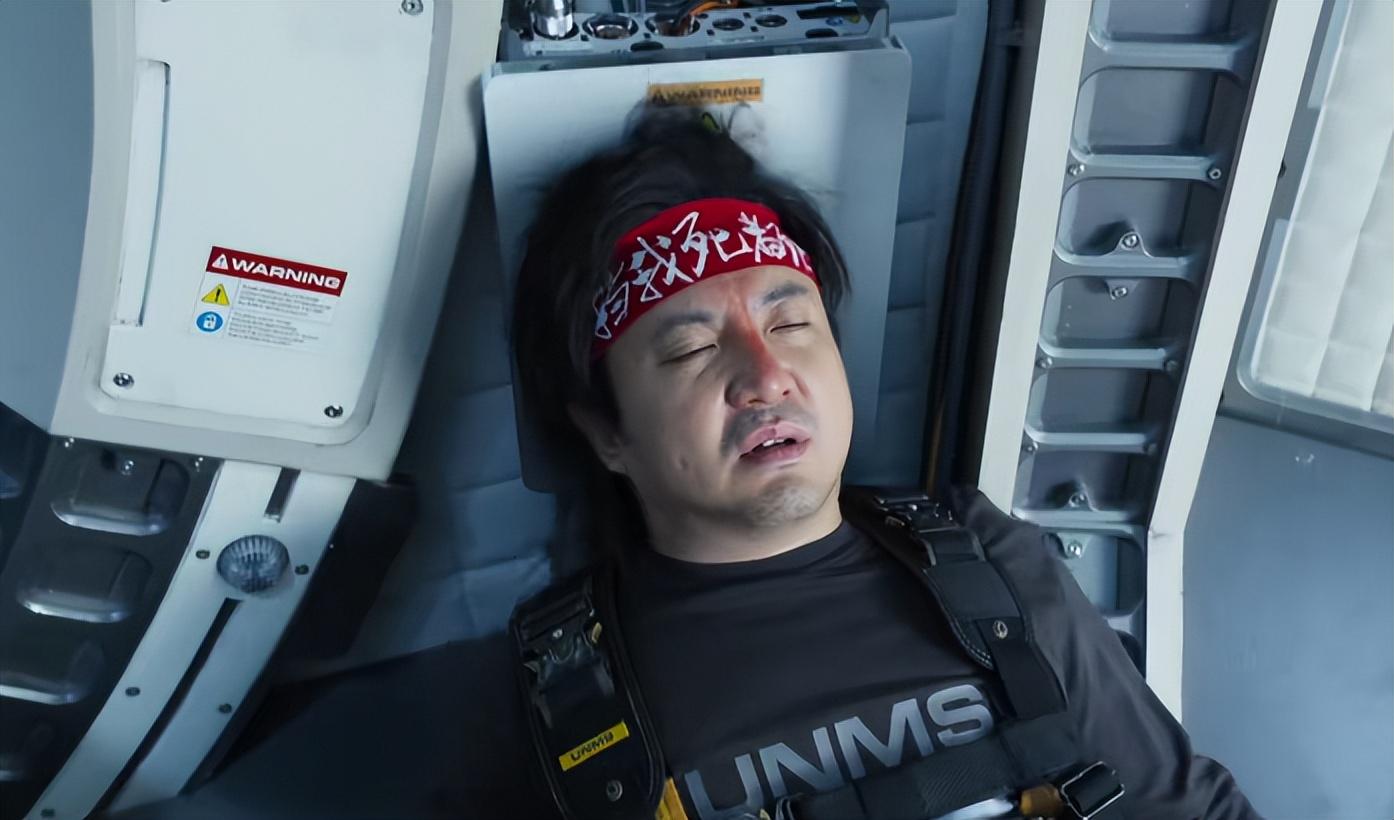 “腾”量很高但梗量太低,票房破五亿的《独行月球》,口碑翻车了休闲区蓝鸢梦想 - Www.slyday.coM “腾”量很高但梗量太低,票房破五亿的《独行月球》,口碑翻车了休闲区蓝鸢梦想 - Www.slyday.coM