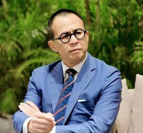 李泽楷 资料图对于李泽楷的表态,有香港网友表示,"一句承担医疗费用就