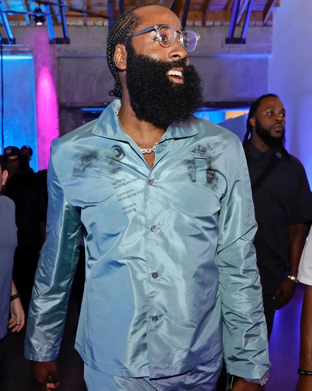 突发！NBA官方调查！哈登刚签下6860万合同！有人举报违规……休闲区蓝鸢梦想 - Www.slyday.coM