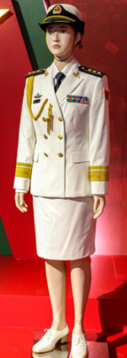 庆祝中国人民解放军建军95周年 “中国人民军队女军服展”广州开展休闲区蓝鸢梦想 - Www.slyday.coM