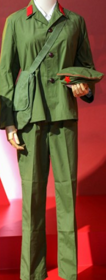 庆祝中国人民解放军建军95周年 “中国人民军队女军服展”广州开展休闲区蓝鸢梦想 - Www.slyday.coM