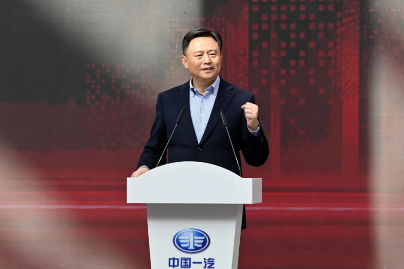 在一汽红旗亮相的时候,徐留平提出的"新高尚"概念让我们记忆深刻.