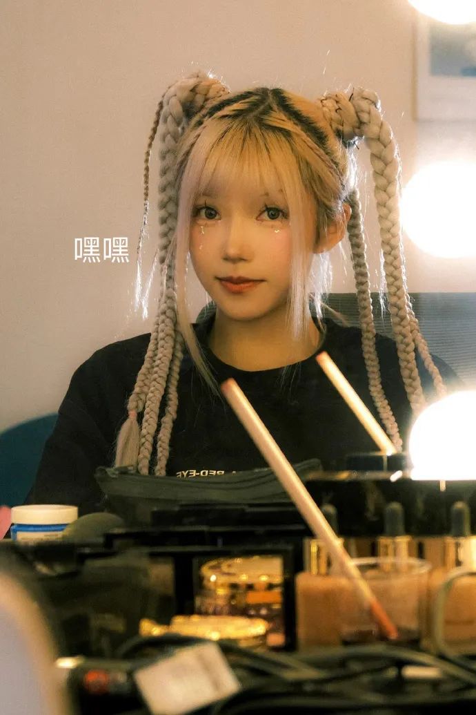 最后要说的,就是这首《乌龙波霸》,其实这首歌我们在《黑怕女生》节目