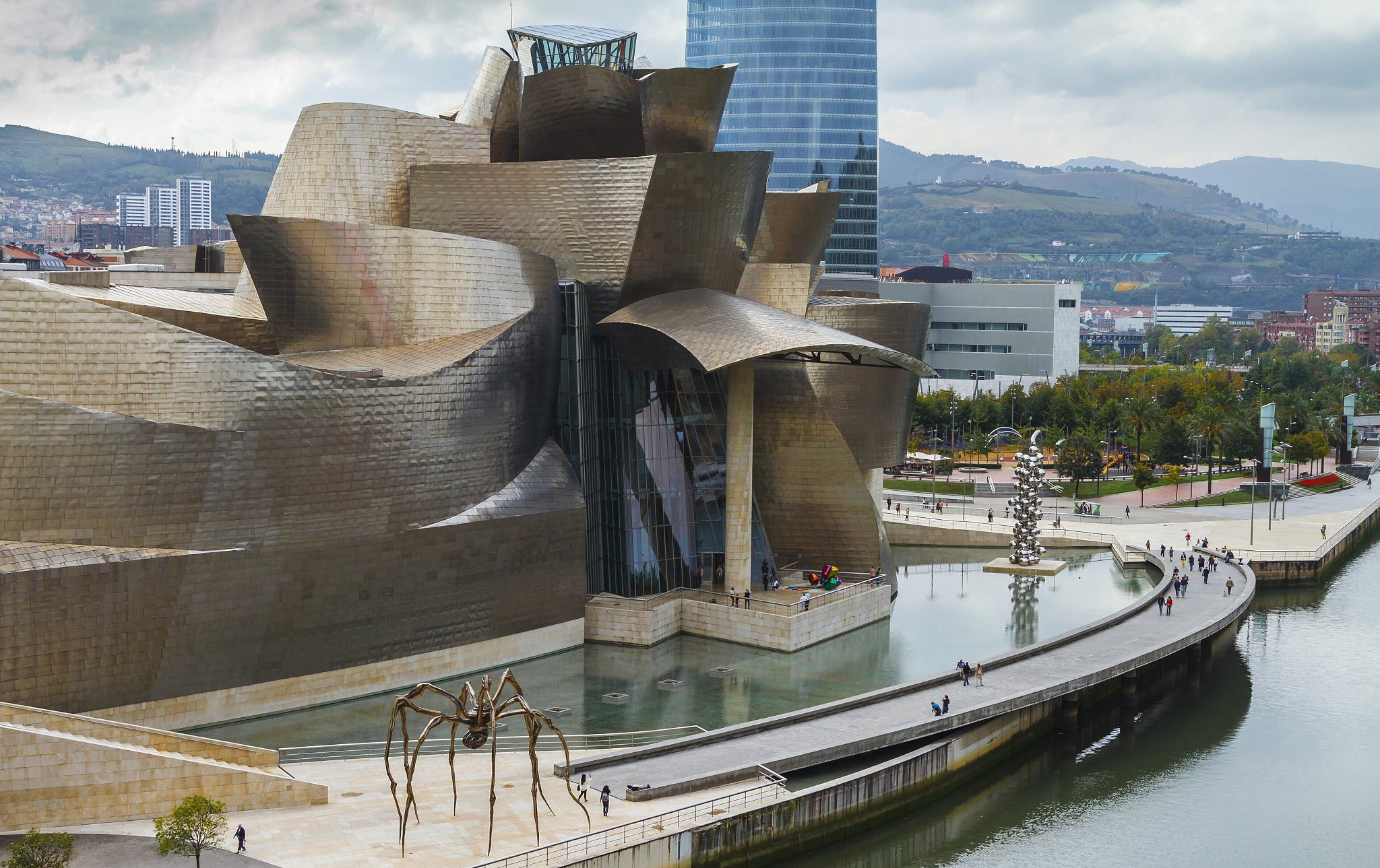 毕尔巴鄂古根海姆博物馆