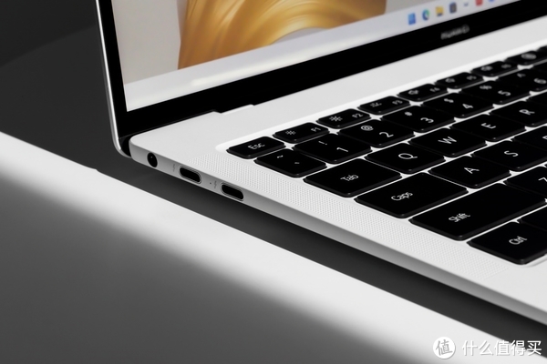 从没见过这么好看的笔记本 — MateBook X Pro 2022 微绒典藏版评测休闲区蓝鸢梦想 - Www.slyday.coM