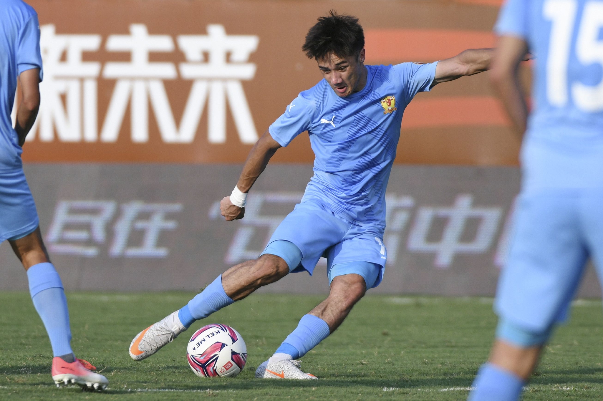 足球中甲陕西长安竞技胜四川九牛