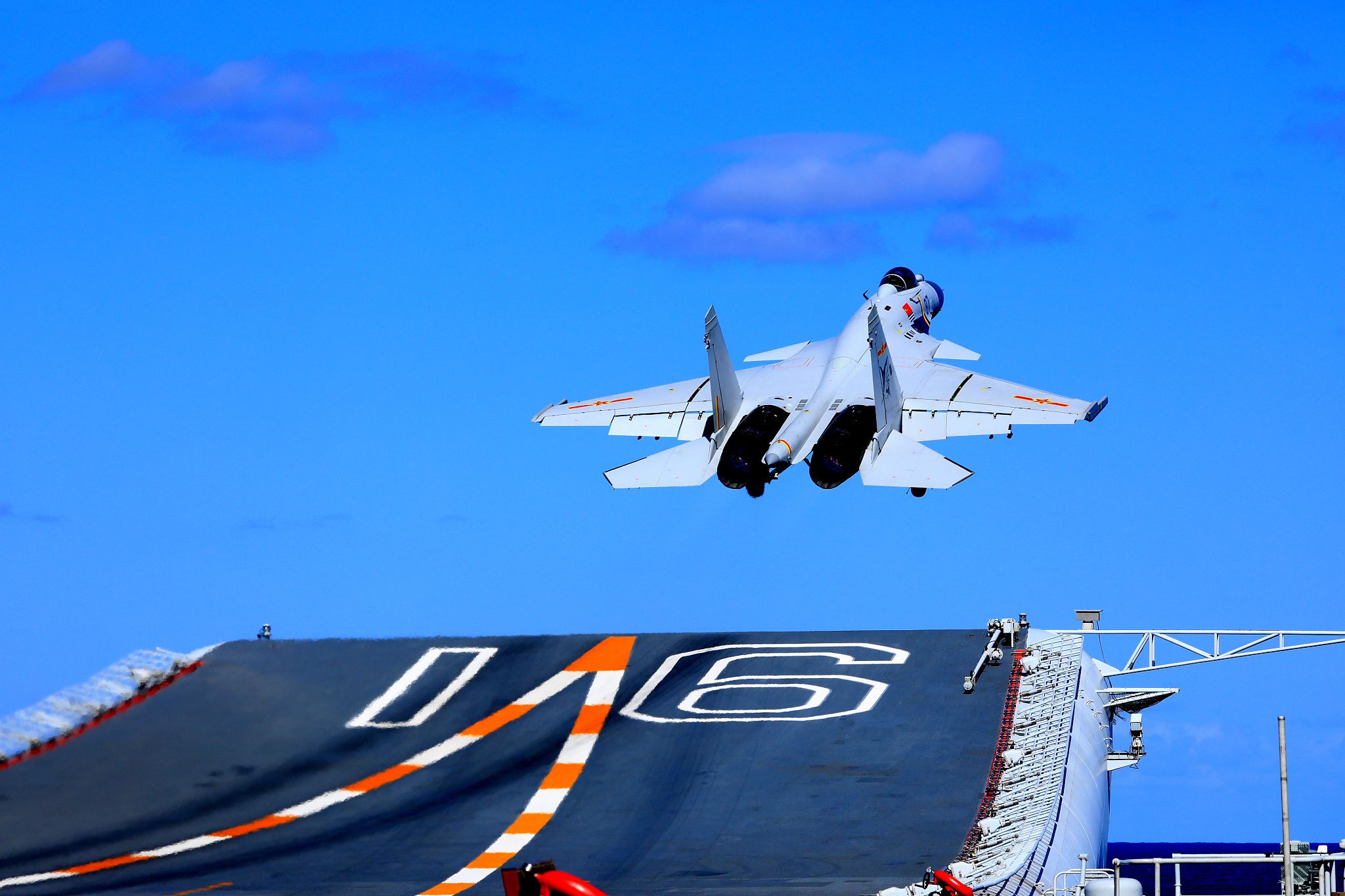 科技强军中国航母开启三舰客时代