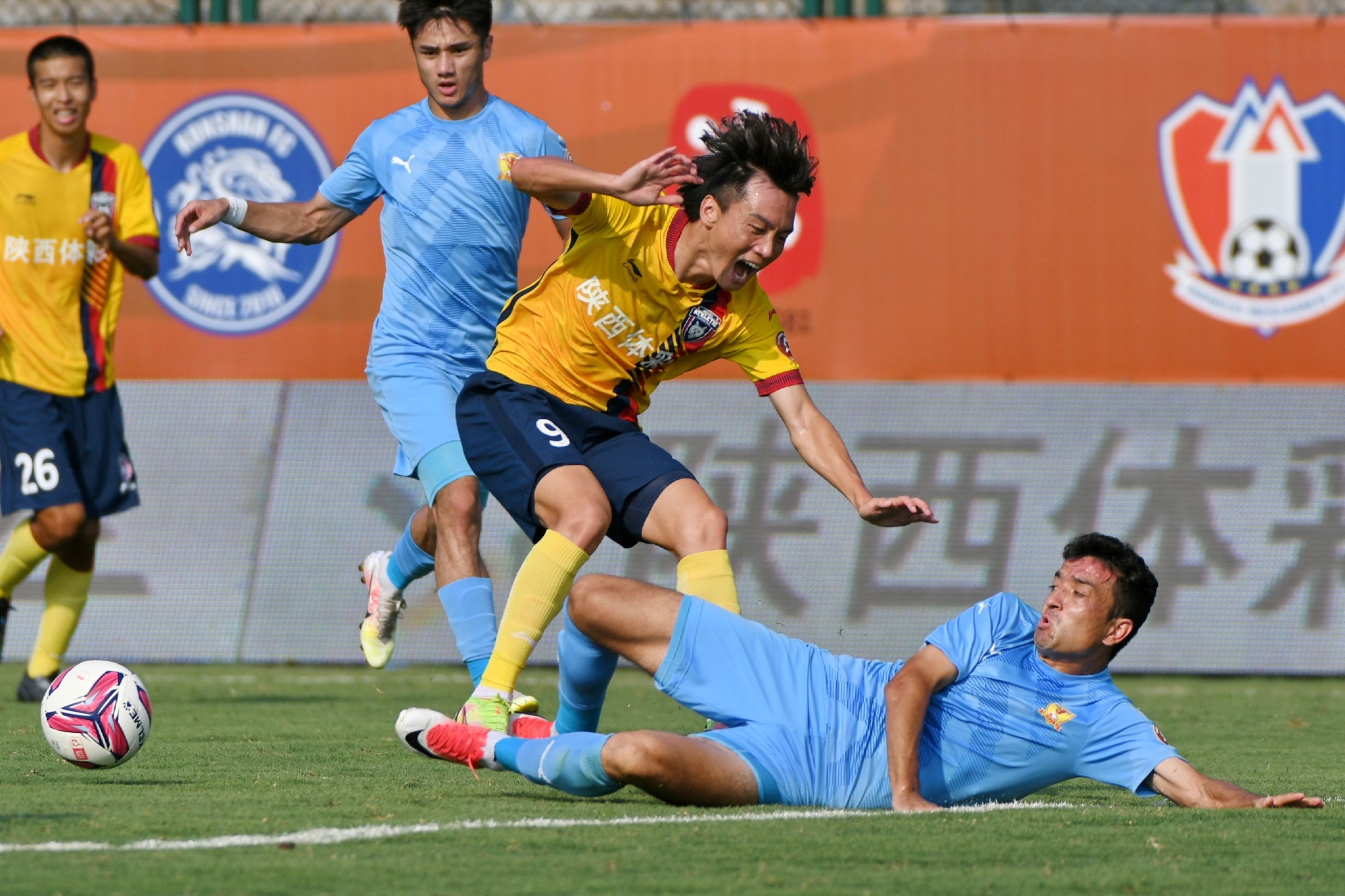 足球中甲陕西长安竞技胜四川九牛