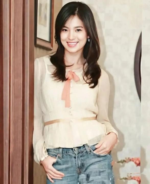 年轻时的宋慧乔真是甜妹,温柔气质,堪称小个典范,可惜回不去了休闲区蓝鸢梦想 - Www.slyday.coM 年轻时的宋慧乔真是甜妹,温柔气质,堪称小个典范,可惜回不去了休闲区蓝鸢梦想 - Www.slyday.coM