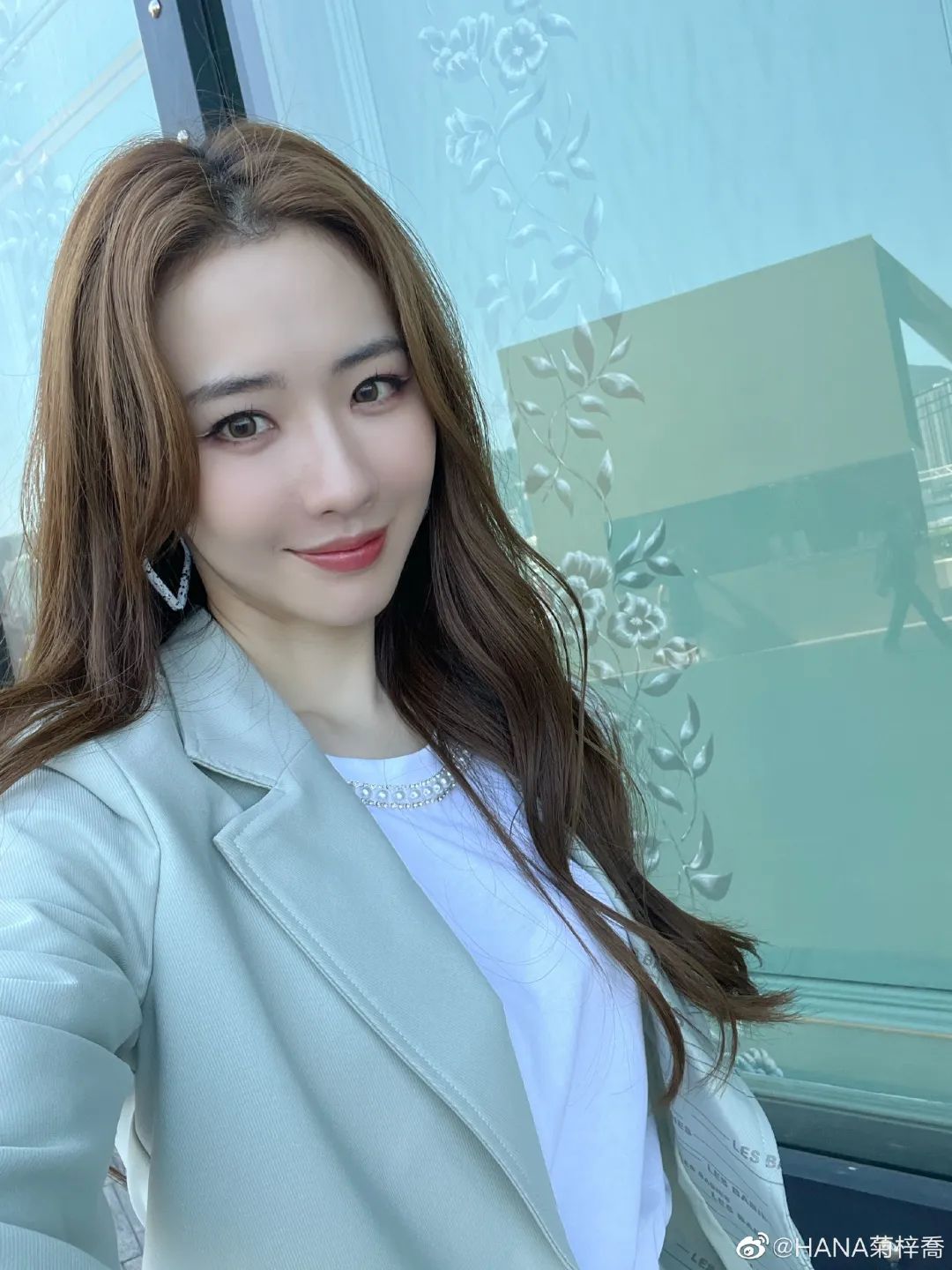 原星梦一姐菊梓乔沉寂两年再俾公司重用曾暗示想结婚但吴卓羲挂住做