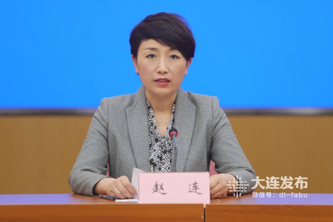 现场看球大连赛区准备好了大连电视台也将同步直播