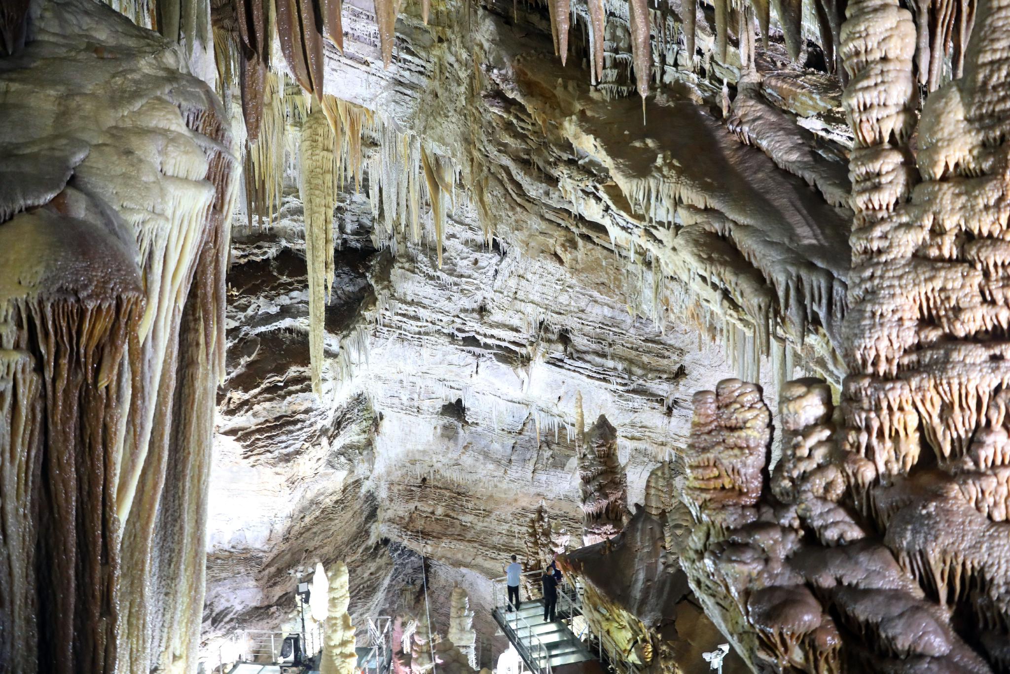 河北兴隆溶洞奇观