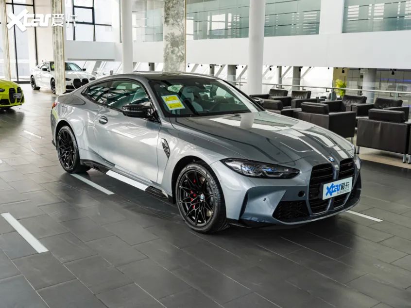 2021年,宝马m品牌累计向全球用户交付163,542辆新车,同比增长13.4%.