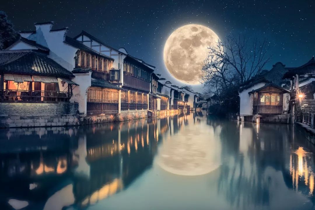 念故乡，月下独觞——精选100首古代诗人的思乡之情 (念故乡明月)