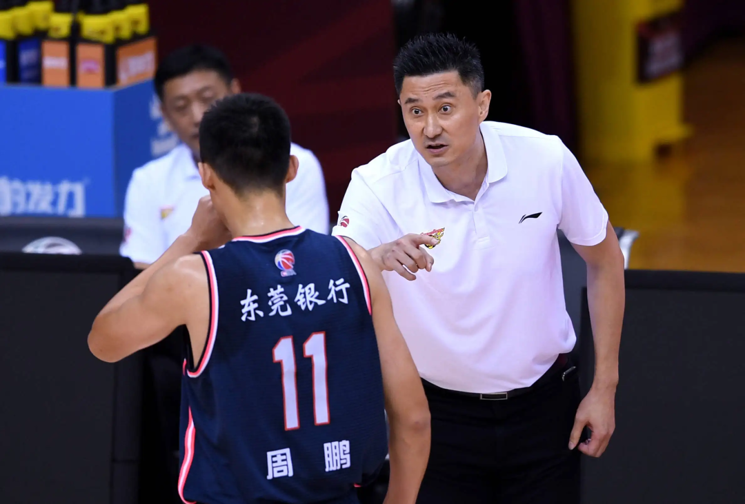 郭艾伦去向悬念揭晓周鹏赵睿离队大反转杜锋留一手拨云见日