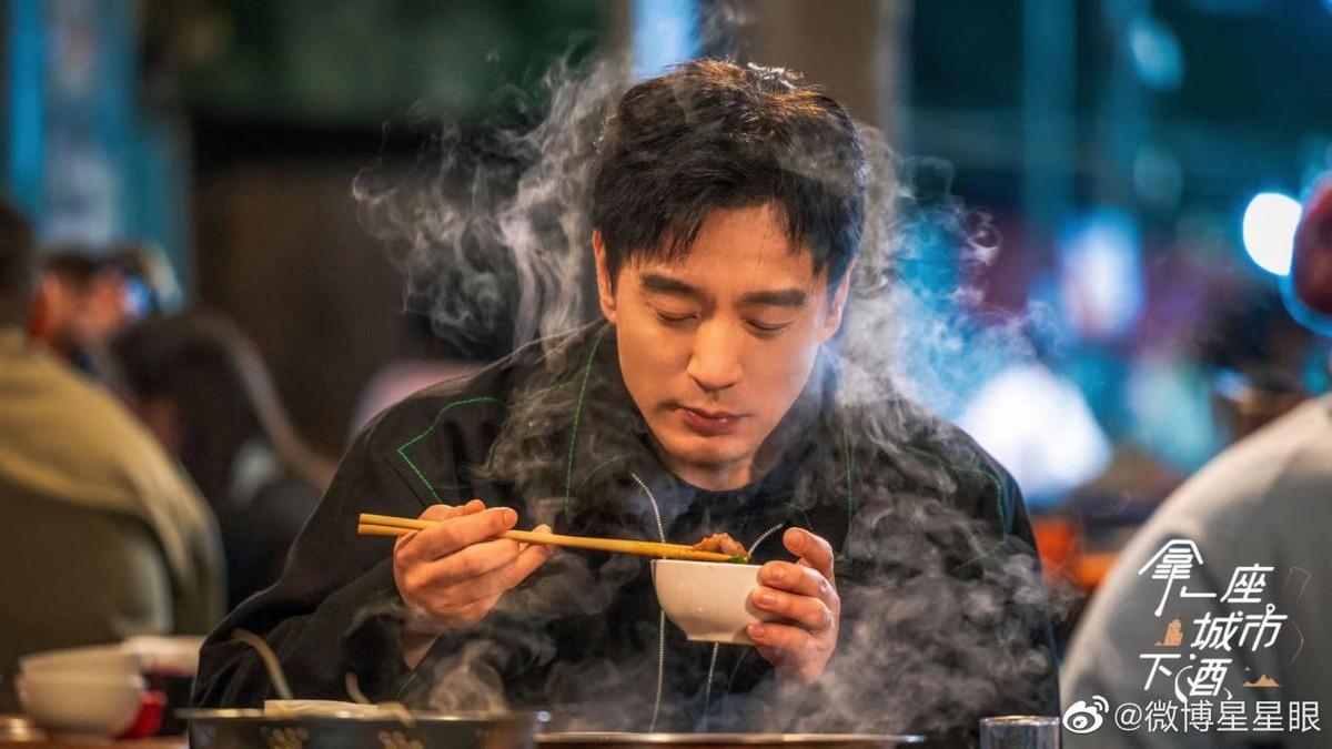 李光洁比摄影师还会拍,镜头里的细节好有市井感!这综艺请对了人休闲区蓝鸢梦想 - Www.slyday.coM 李光洁比摄影师还会拍,镜头里的细节好有市井感!这综艺请对了人休闲区蓝鸢梦想 - Www.slyday.coM