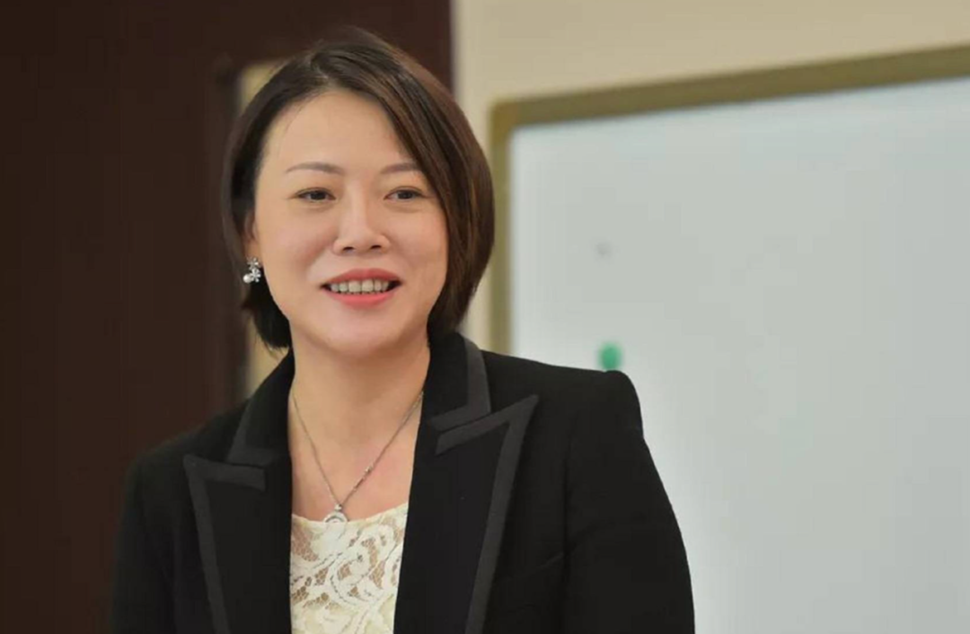 彻底变了中国女首富易位杨惠妍身家暴跌超800亿女实业家登顶