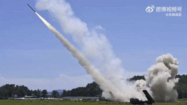 现场视频公布！东部战区出动上百架多型战机！国防部最新表态！休闲区蓝鸢梦想 - Www.slyday.coM