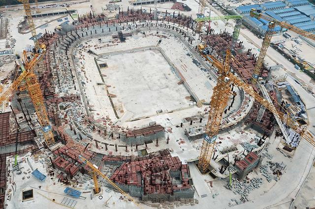 2022年3月20日，广东广州，航拍广州恒大足球场最新建造现场。 IC 府上图