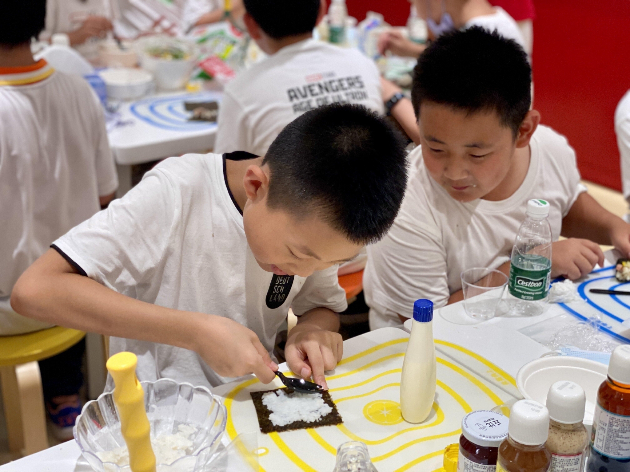 一个暑假有多少个周六周日？