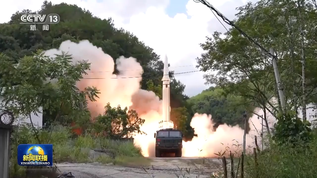 现场视频公布！东部战区出动上百架多型战机！国防部最新表态！休闲区蓝鸢梦想 - Www.slyday.coM