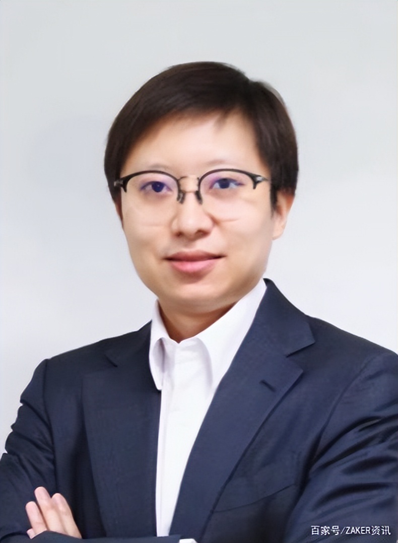 彭佳曈于 2020 年 5 月加入快手,担任前快手 ceo 宿华的业务助理.
