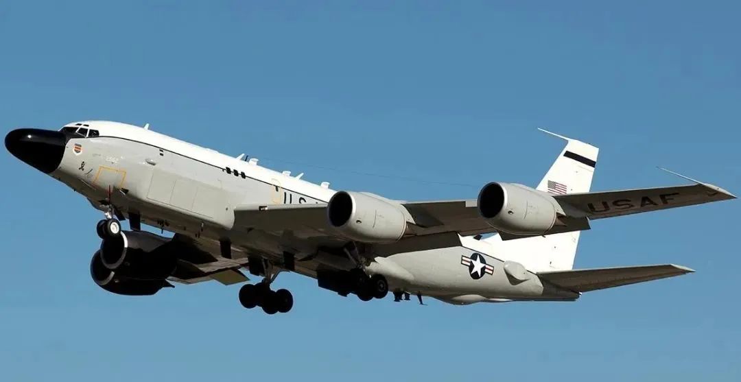 美军眼镜蛇球侦察机窥探演习区域外形普通可捕捉弹道导弹轨迹