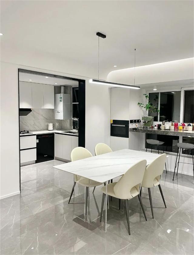 为何越来越多人家里不要过门石改成瓷砖通铺看完全明白了