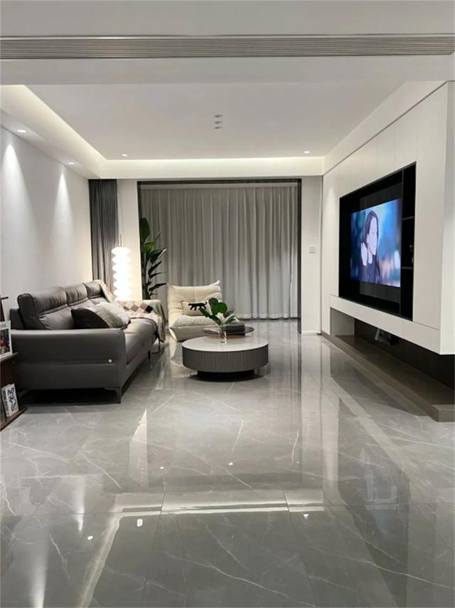 为何越来越多人家里不要过门石改成瓷砖通铺看完全明白了