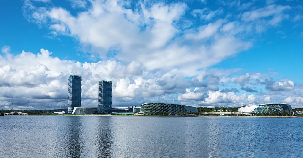 逍遥湖畔会展新子实力圈粉探访威海国际经贸交流中心