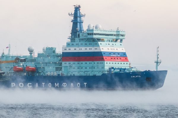 图说:俄罗斯22220型核动力破冰船"西伯利亚"号(俄罗斯卫星社)