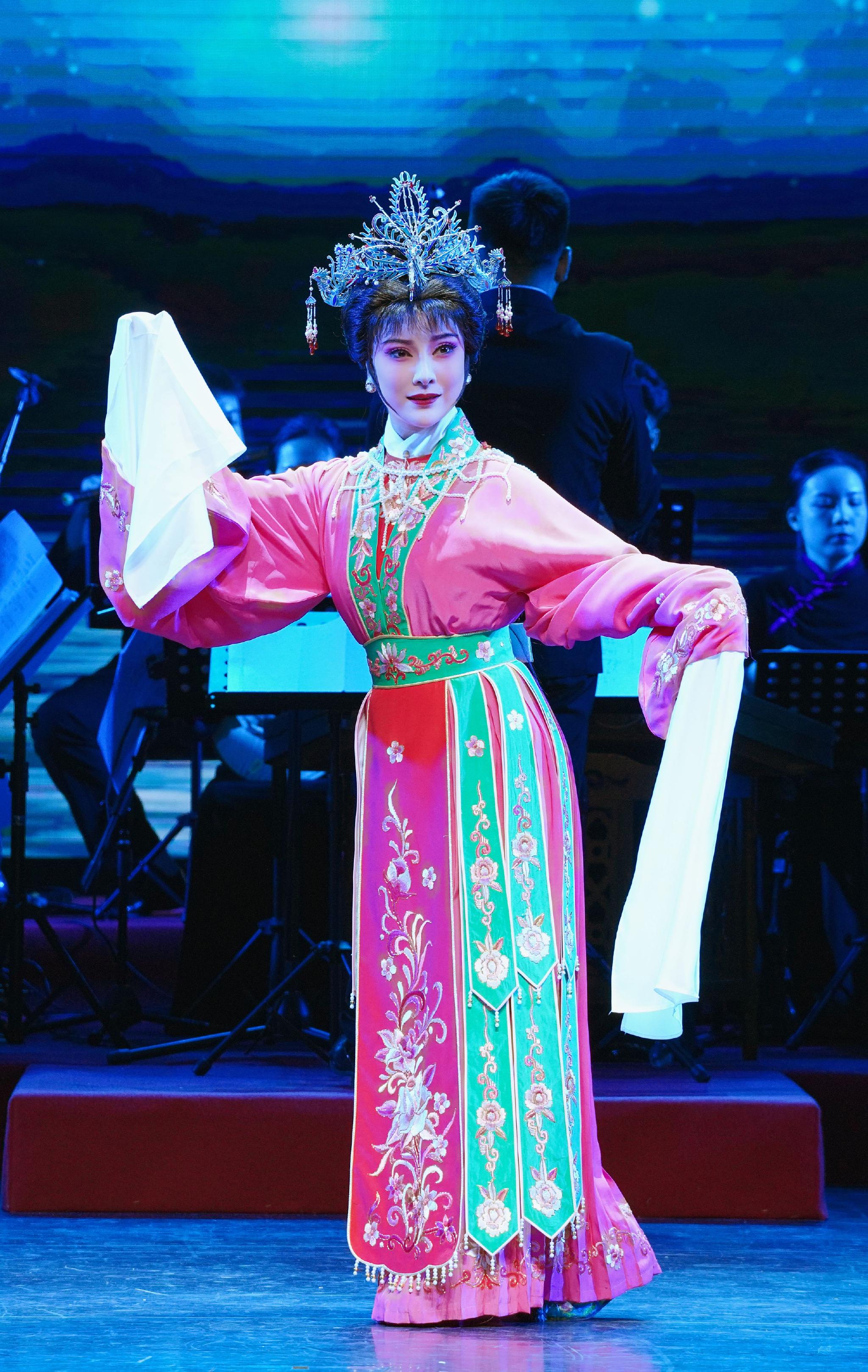 她被称作"淮剧皇后",上海一系列活动纪念筱文艳百年诞辰__财经头条