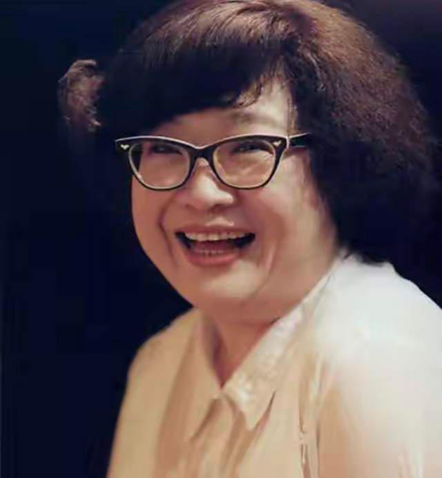 49岁金钟视后钟欣凌体重曝光,已超过180斤,疾病缠身生活困难|钟欣凌