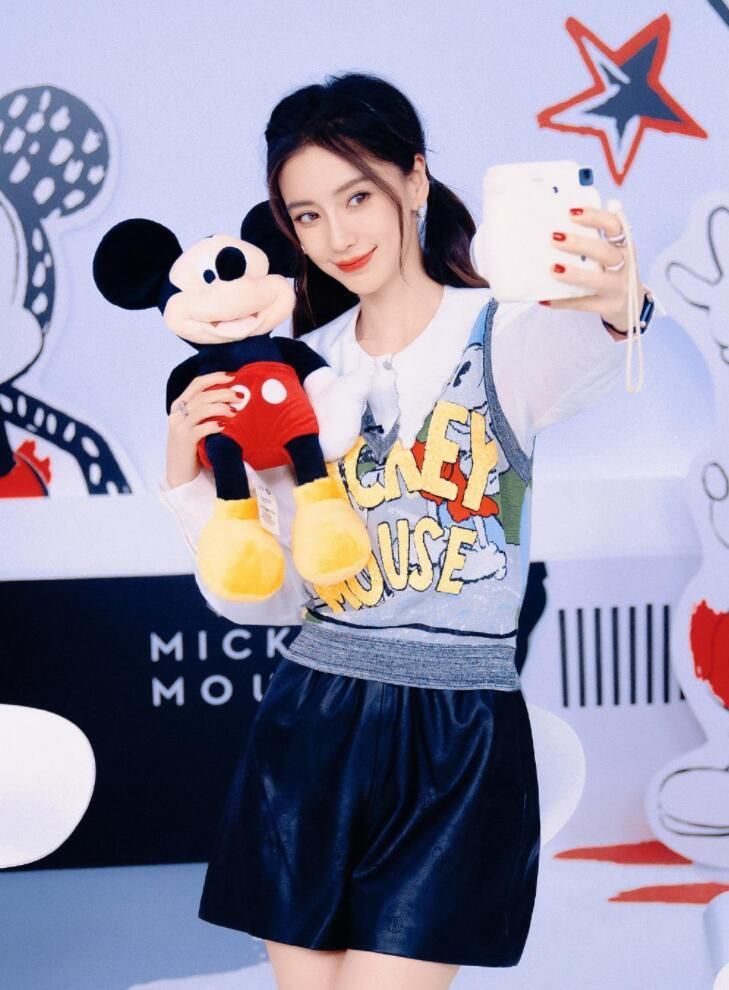 angelababy可爱甜美美照,可爱的小琼鼻真迷人