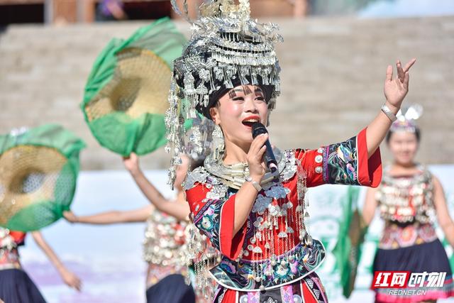 唱桑植民歌 会四海宾朋“张家界顶踏歌行”网络主题宣传活动暨第二届武陵山片区山歌王争霸赛桑植站开幕休闲区蓝鸢梦想 - Www.slyday.coM