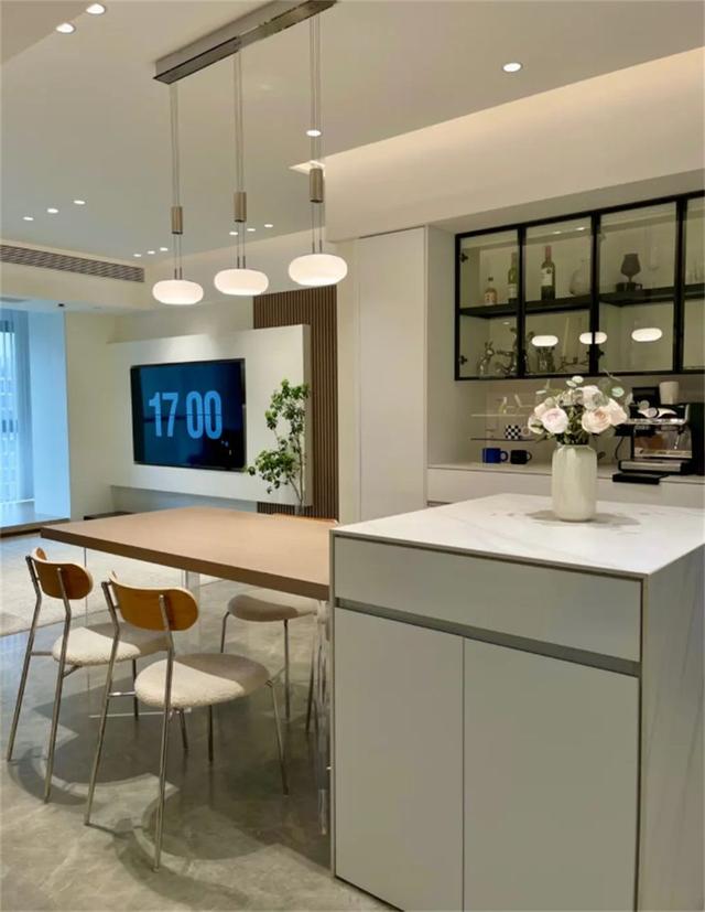 餐厅别再摆餐桌了现在流行悬浮岛台既美观又实用