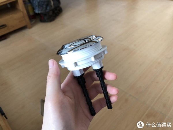 除了马桶按键不回弹，还有这几种故障，其实解决起来很简单！休闲区蓝鸢梦想 - Www.slyday.coM