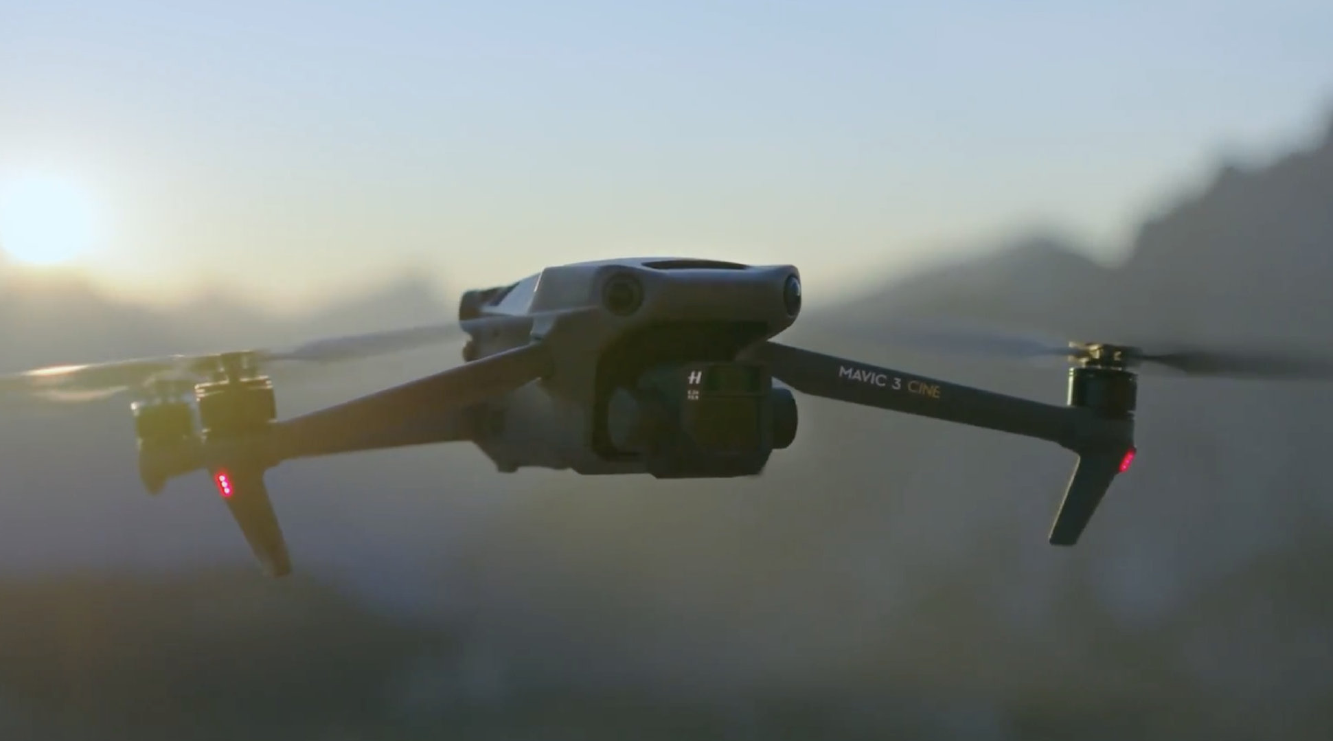 大疆mavic 3无人机在珠峰峰顶成功起飞__财经头条