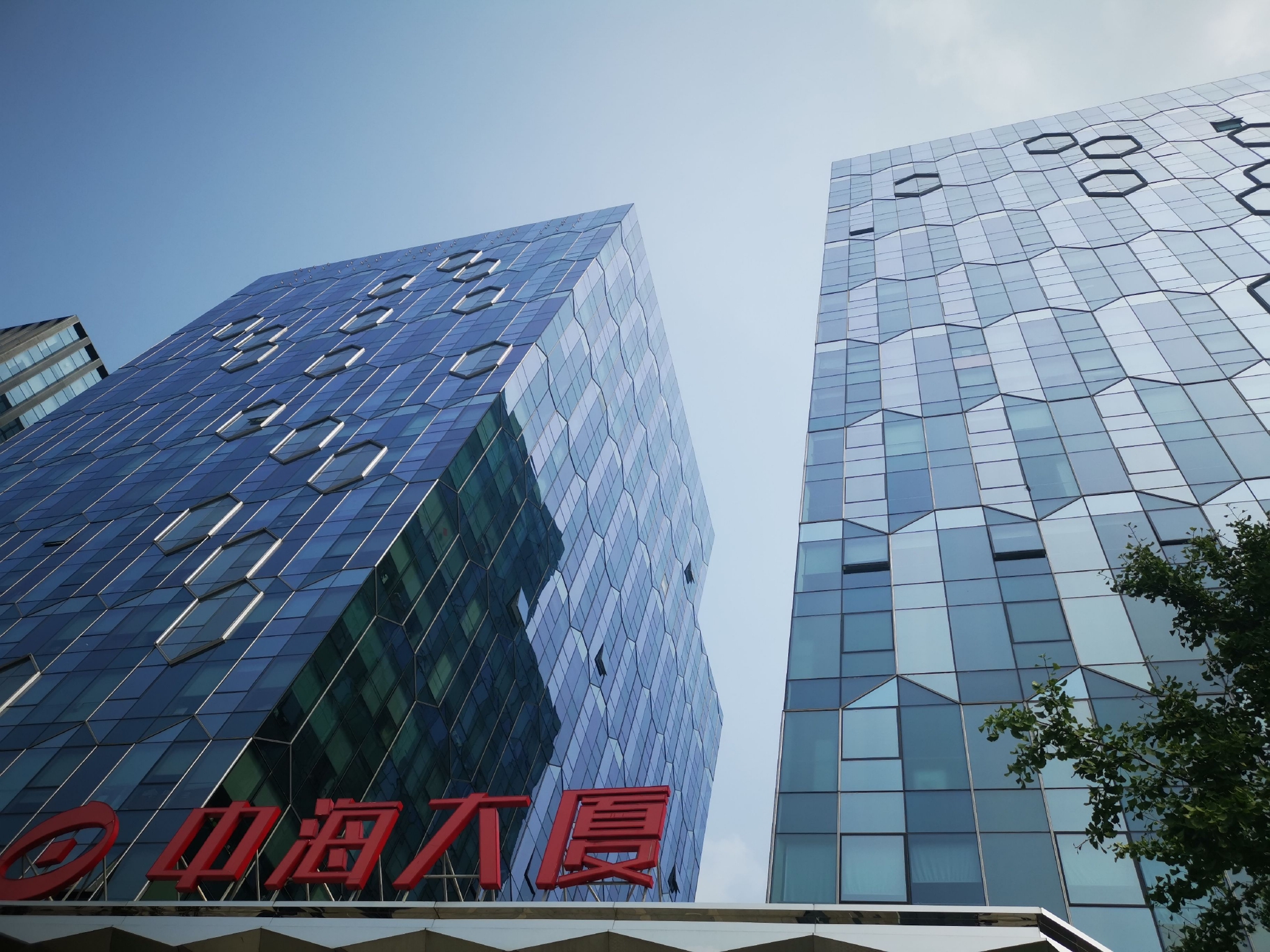北京中海多个新盘“跑步”入市 涵盖高端、改善产品__财经头条