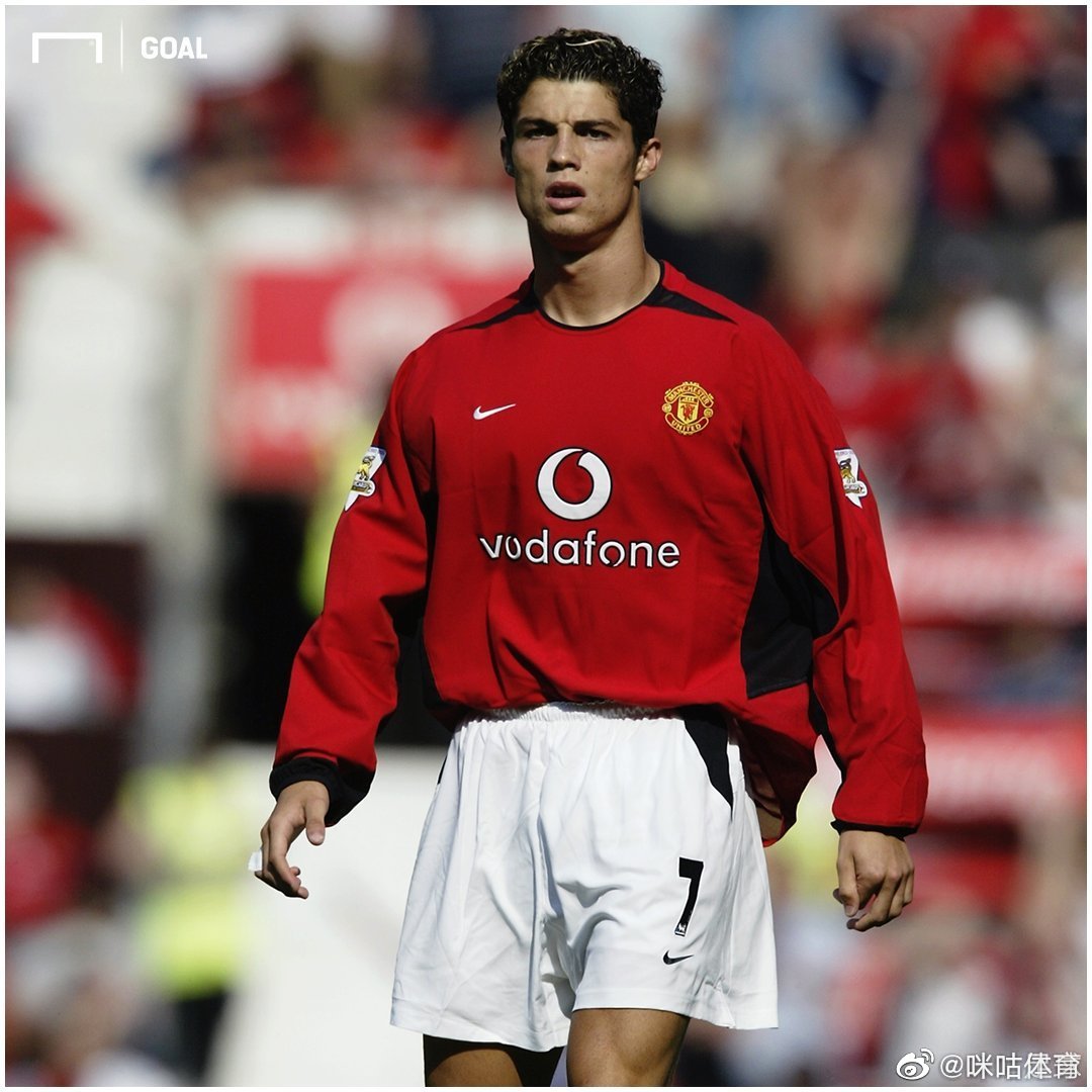 c罗首次加盟曼联19周年 那个时候还叫"小小罗"|克里斯蒂亚诺