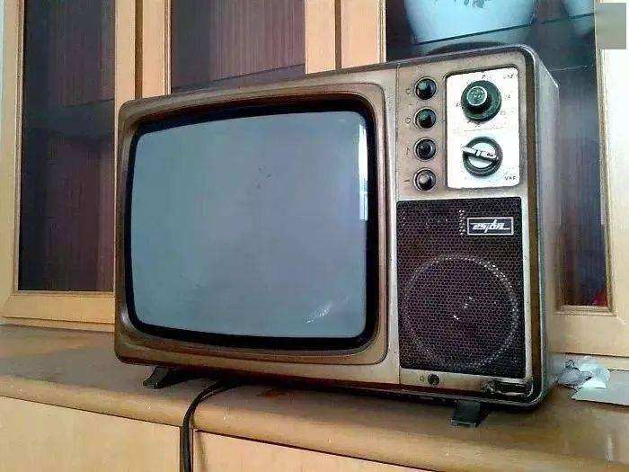 70-80年代的10种老物件,用过3种的做爷爷奶奶了,一个时代的结束__财经
